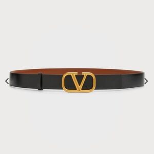 Valentino Garavani VLogo Reversible Leather Belt, 30mm